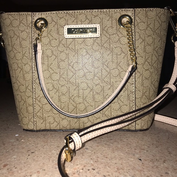 Small Calvin Klein Bag - Picture 1 of 7